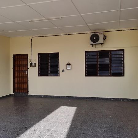 Homestay Che Wan Kuantan Exterior foto